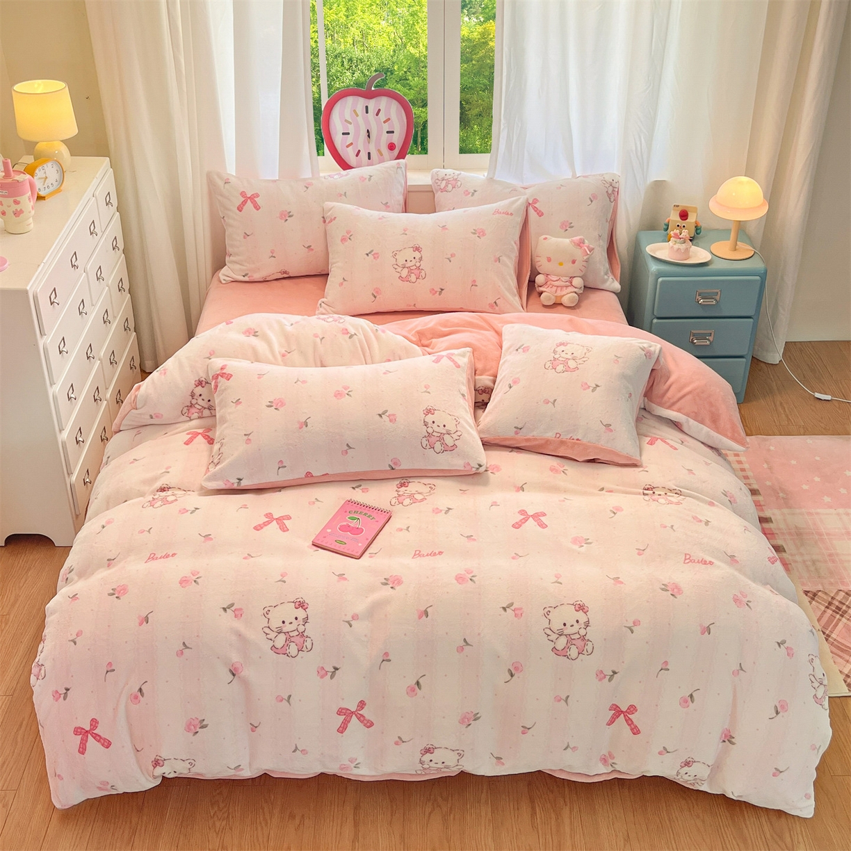 91家纺网 家纺一手货源 找家纺 云棉坊 2025新款高克重卡通牛奶绒四件套-印花系列 粉色kt