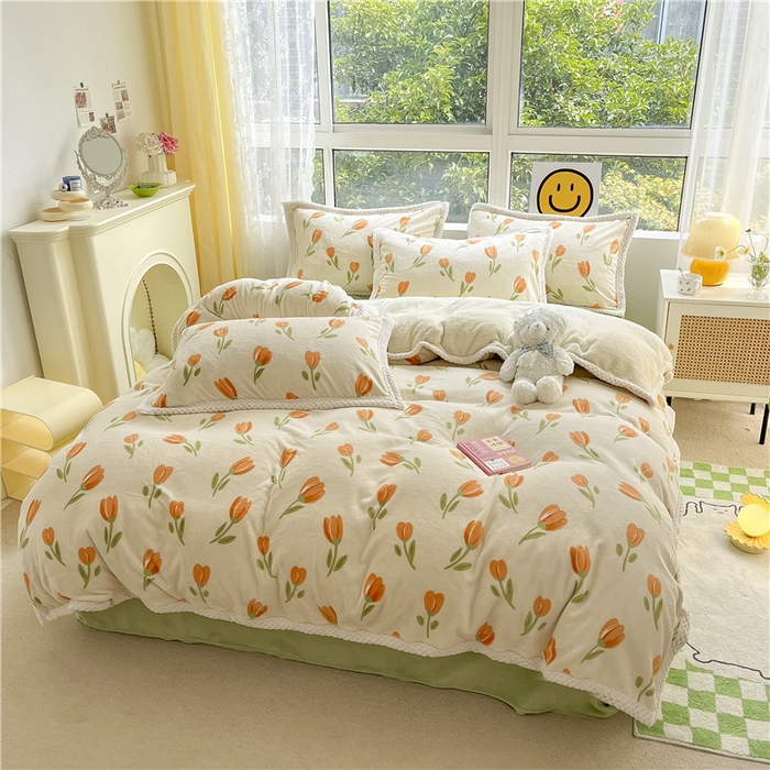 91家纺网 家纺一手货源 找家纺 琪格格纺织 2025新款A牛奶绒B兔兔绒保暖印花四件套 大包边绒春花浪漫