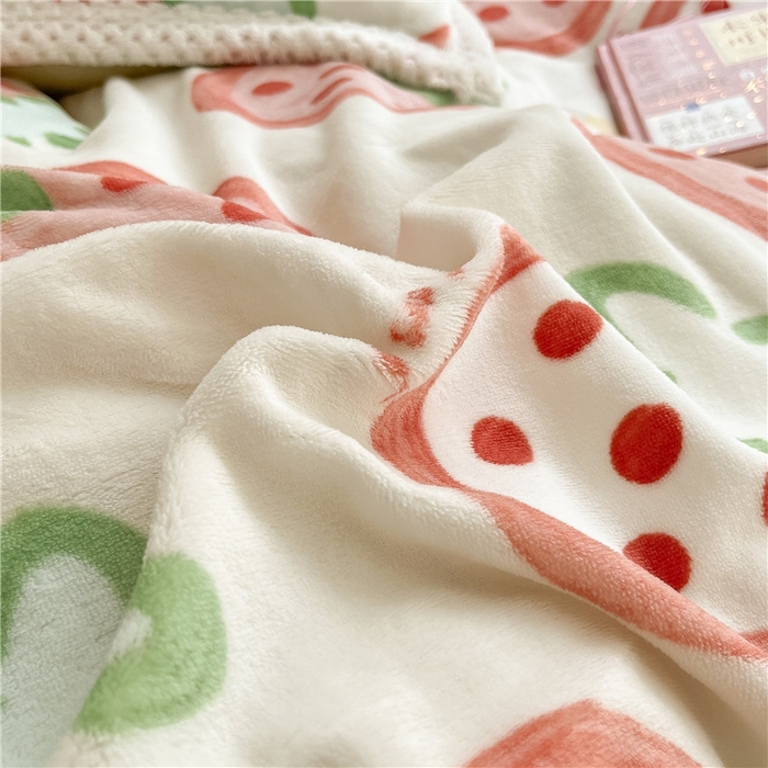 91家纺网 家纺一手货源 找家纺 琪格格纺织 2025新款A牛奶绒B兔兔绒保暖印花四件套 大包边绒海盐草莓