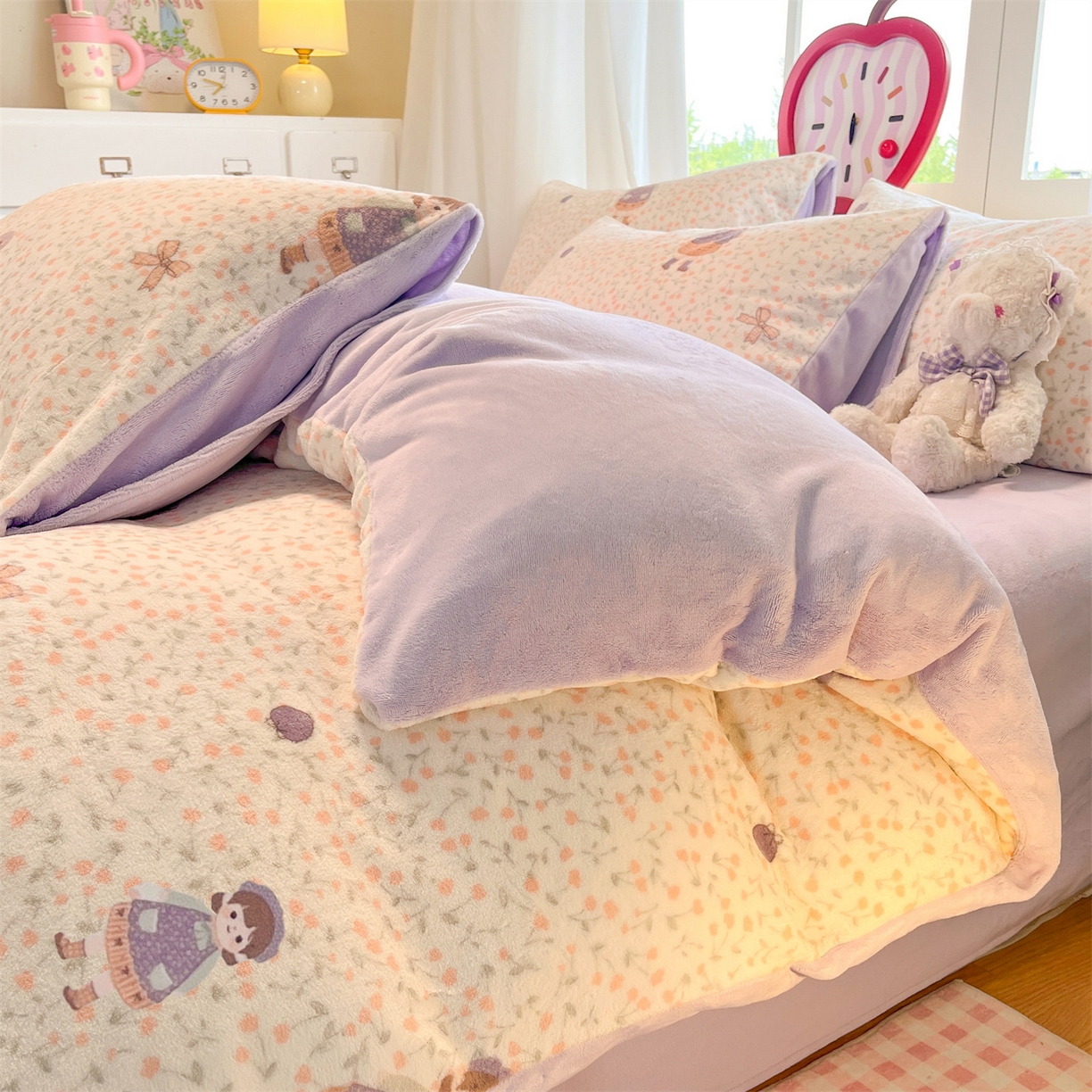 91家纺网 家纺一手货源 找家纺 云棉坊 2025新款高克重卡通牛奶绒四件套-印花系列 甜美女孩