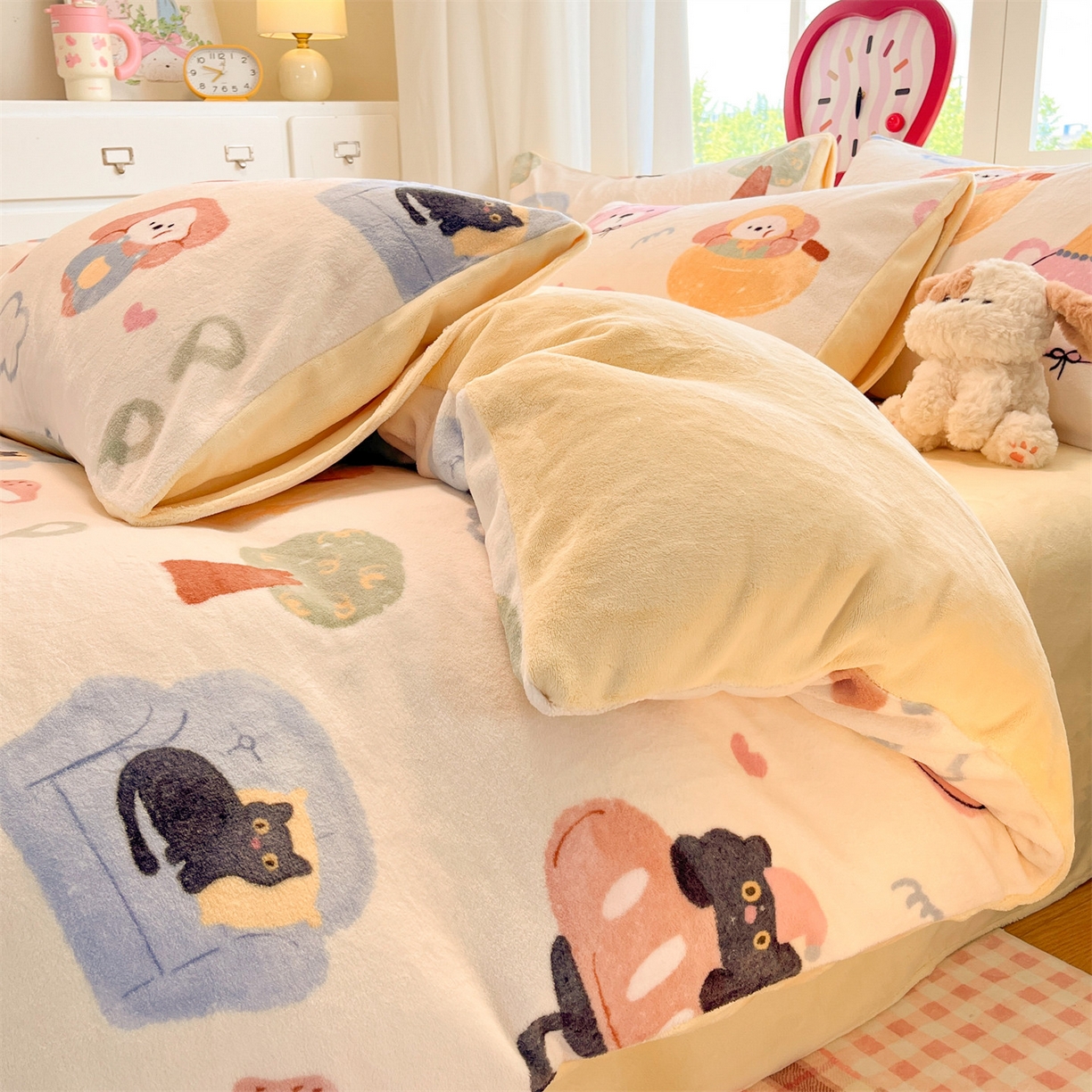 91家纺网 家纺一手货源 找家纺 云棉坊 2025新款高克重卡通牛奶绒四件套-印花系列 小甜露比