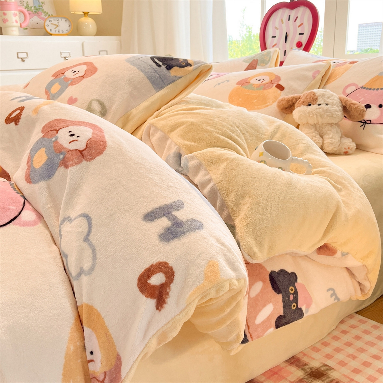 91家纺网 家纺一手货源 找家纺 云棉坊 2025新款高克重卡通牛奶绒四件套-印花系列 小甜露比