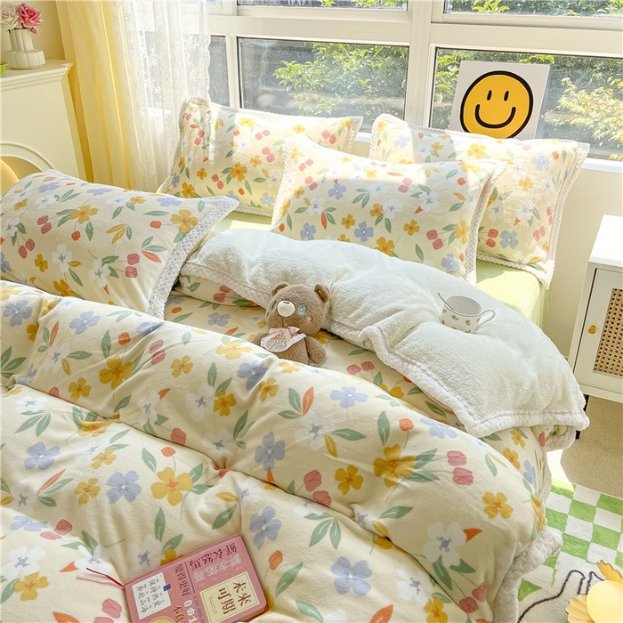 琪格格纺织 2025新款A牛奶绒B兔兔绒保暖印花四件套 大包边绒沁香-黄