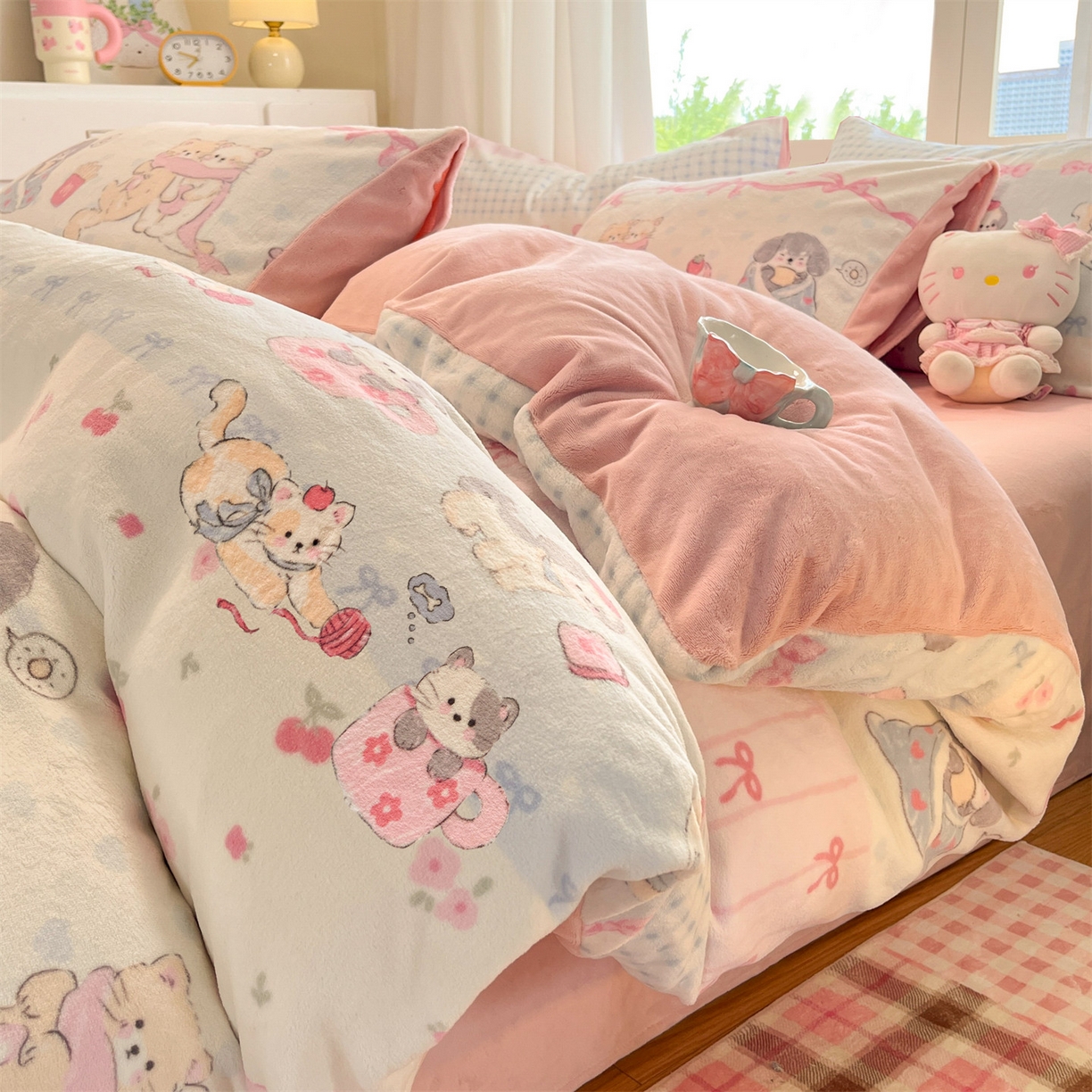 91家纺网 家纺一手货源 找家纺 云棉坊 2025新款高克重卡通牛奶绒四件套-印花系列 休闲一刻