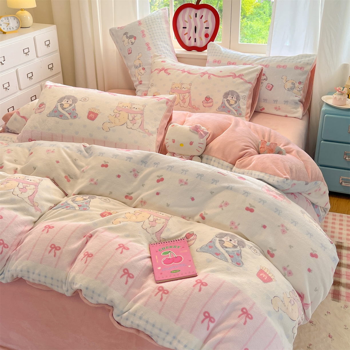 91家纺网 家纺一手货源 找家纺 云棉坊 2025新款高克重卡通牛奶绒四件套-印花系列 休闲一刻