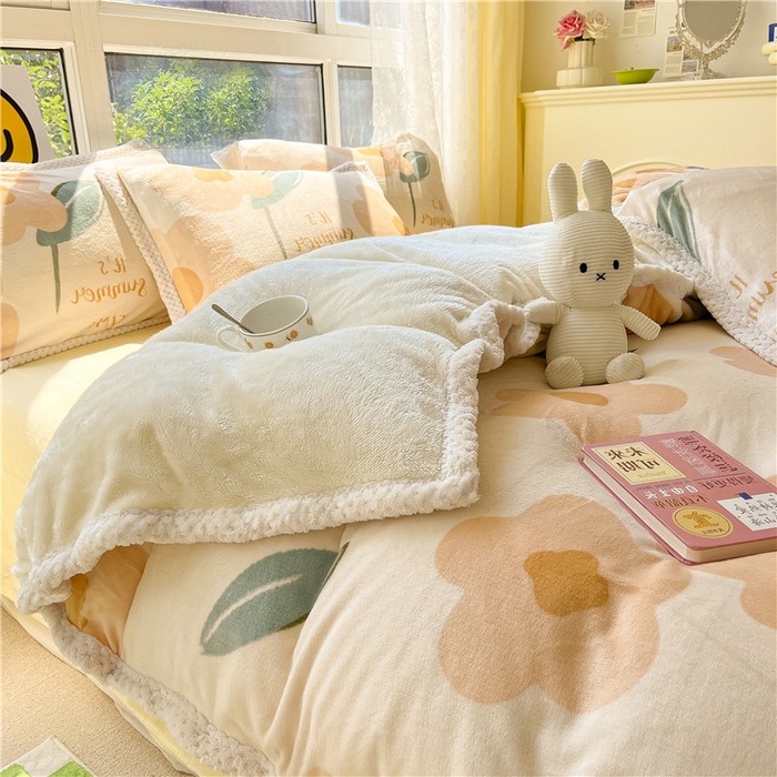 91家纺网 家纺一手货源 找家纺 琪格格纺织 2025新款A牛奶绒B兔兔绒保暖印花四件套 大包边绒微雨