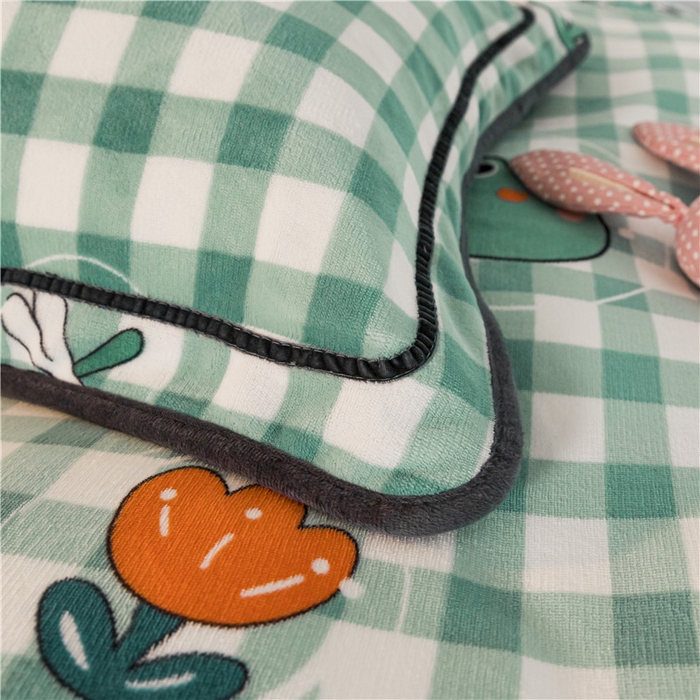 91家纺网 家纺一手货源 找家纺 琪格格纺织 2025新款A牛奶绒B兔兔绒保暖印花四件套 牛奶绒泡泡蛙一