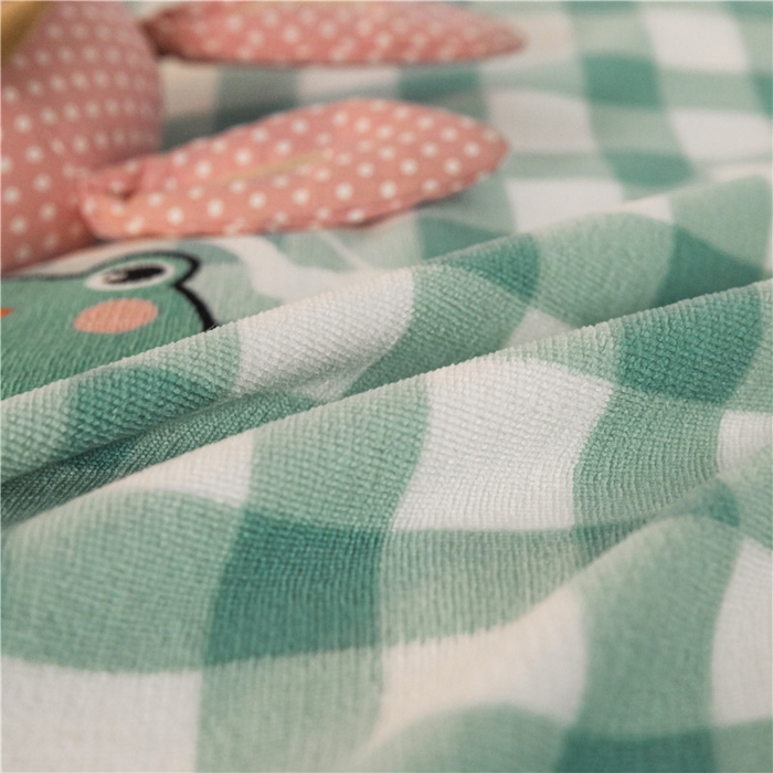 91家纺网 家纺一手货源 找家纺 琪格格纺织 2025新款A牛奶绒B兔兔绒保暖印花四件套 牛奶绒泡泡蛙一