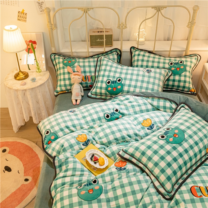 91家纺网 家纺一手货源 找家纺 琪格格纺织 2025新款A牛奶绒B兔兔绒保暖印花四件套 牛奶绒泡泡蛙二