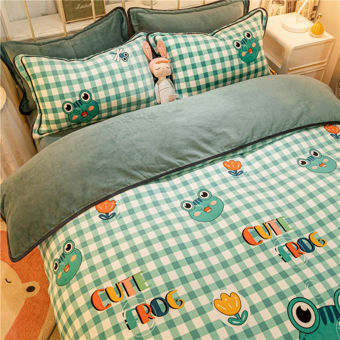 91家纺网 家纺一手货源 找家纺 琪格格纺织 2025新款A牛奶绒B兔兔绒保暖印花四件套 牛奶绒泡泡蛙二