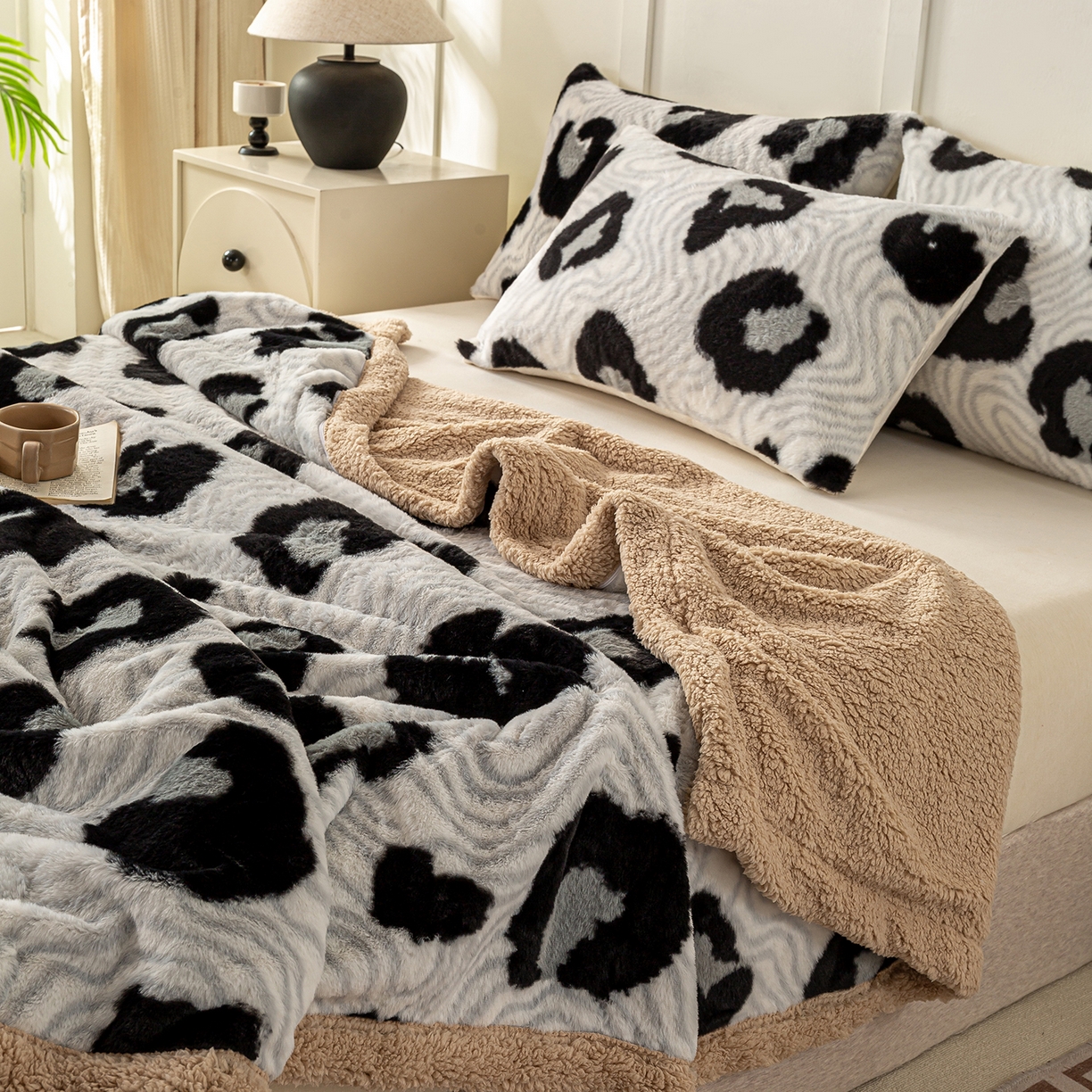 91家纺网 家纺一手货源 找家纺 眠势力 2025新款兔毛绒毛毯冬季加绒加厚盖毯兔兔绒保暖毯子带拉链-美拉德系列 都市斑迹【兔毛绒毛毯拉链款】