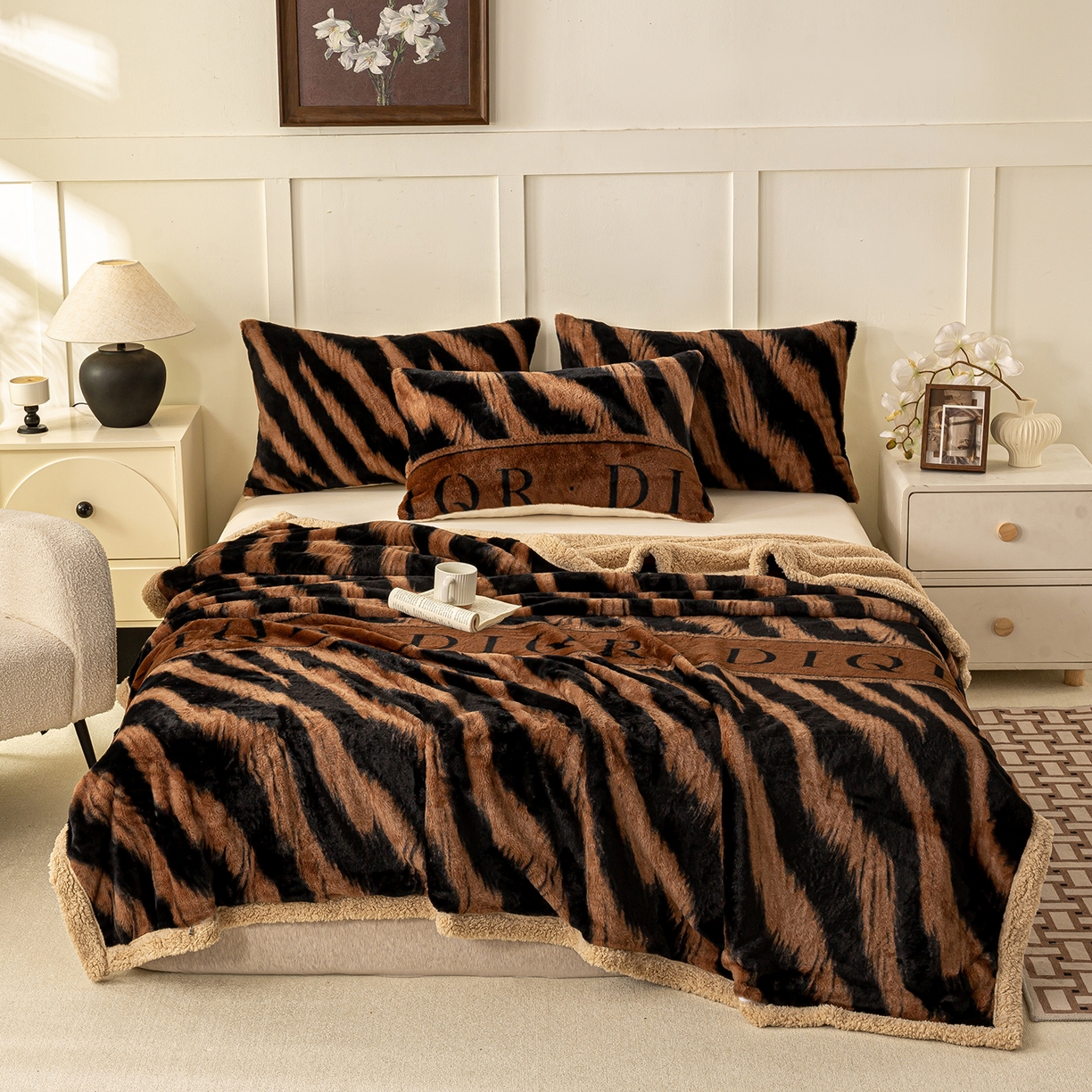 91家纺网 家纺一手货源 找家纺 （总）眠势力 2025新款兔毛绒毛毯冬季加绒加厚盖毯兔兔绒保暖毯子带拉链-美拉德系列