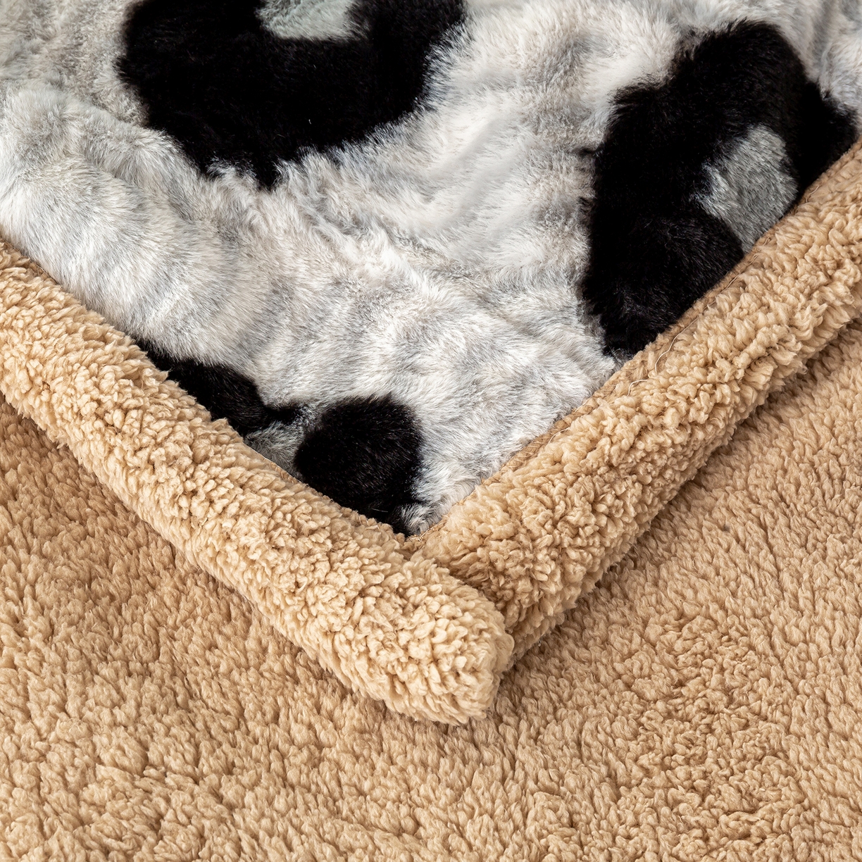 91家纺网 家纺一手货源 找家纺 眠势力 2025新款兔毛绒毛毯冬季加绒加厚盖毯兔兔绒保暖毯子带拉链-美拉德系列 都市斑迹【兔毛绒毛毯拉链款】