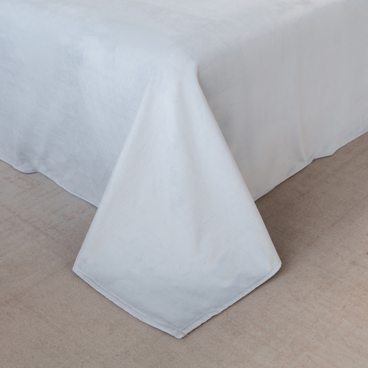 91家纺网 家纺一手货源 找家纺 如一 2025新款水晶绒双拼刺绣四件套天鹅系列 天鹅-浅豆沙