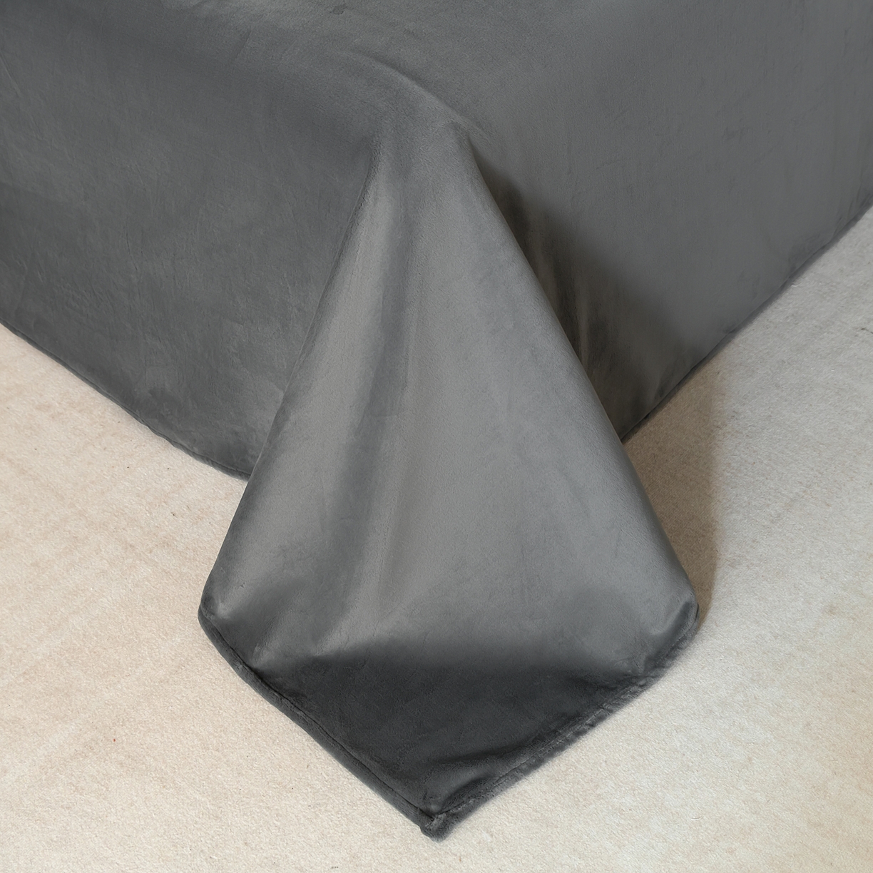 91家纺网 家纺一手货源 找家纺 如一 2025新款水晶绒双拼刺绣四件套天鹅系列 天鹅-星辰银