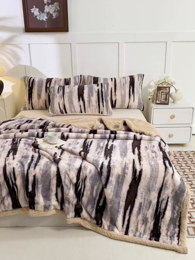 91家纺网 家纺一手货源 找家纺 眠势力 2025新款兔毛绒毛毯冬季加绒加厚盖毯兔兔绒保暖毯子带拉链-美拉德系列 猎影绒光【兔毛绒毛毯拉链款】