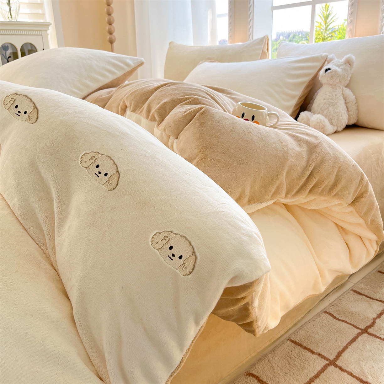 云棉坊 2025新款高克重牛奶绒四件套-满绣系列 毛毛狗-奶白咖