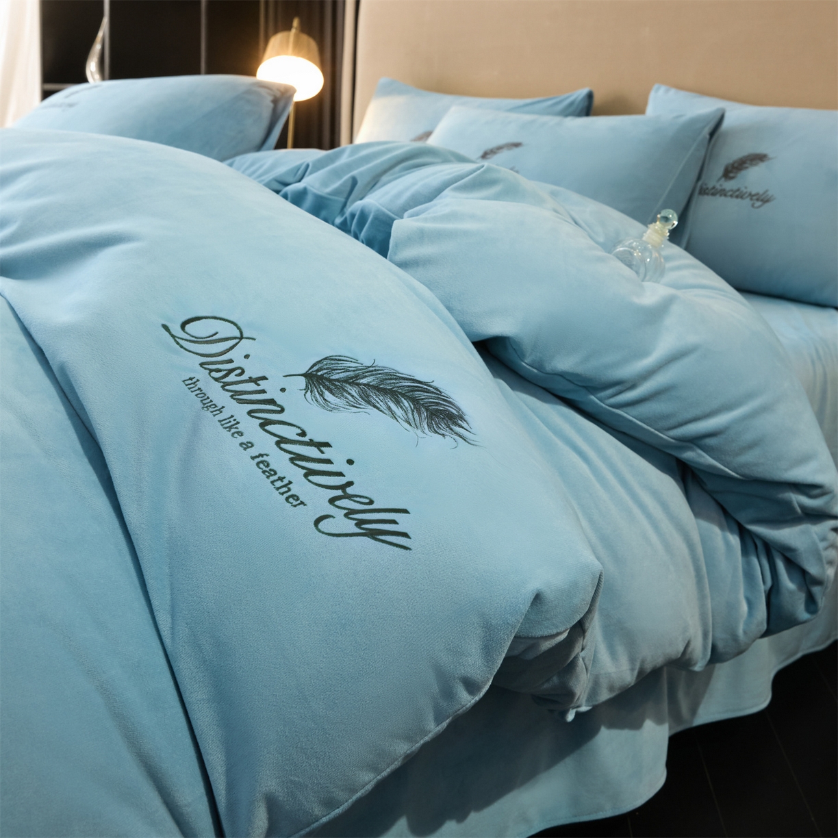 云棉坊 2025新款高克重水晶绒绣花四件套-羽梦系列 羽梦-天空兰