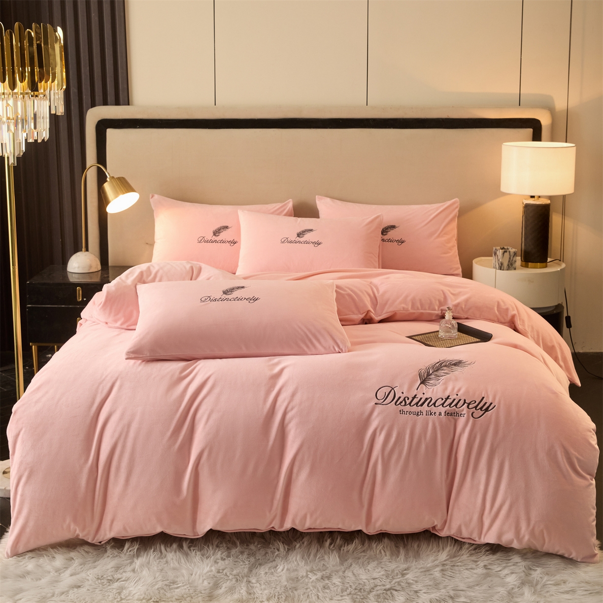 91家纺网 家纺一手货源 找家纺 云棉坊 2025新款高克重水晶绒绣花四件套-羽梦系列 羽梦-蜜桃粉