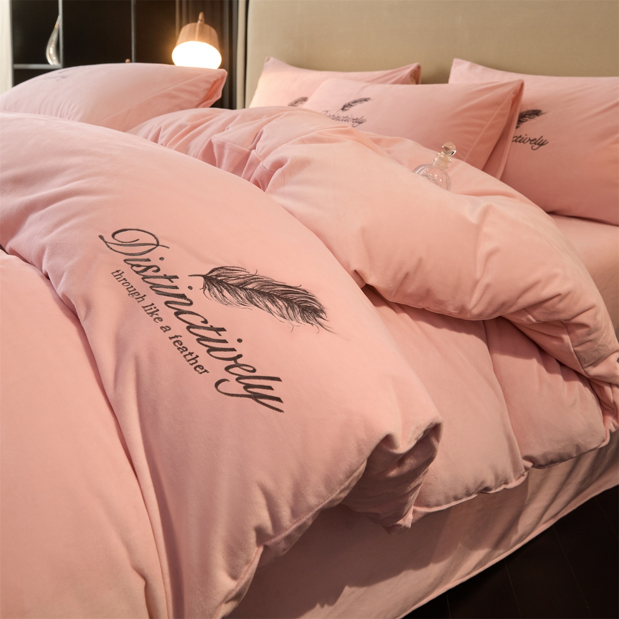 云棉坊 2025新款高克重水晶绒绣花四件套-羽梦系列 羽梦-蜜桃粉