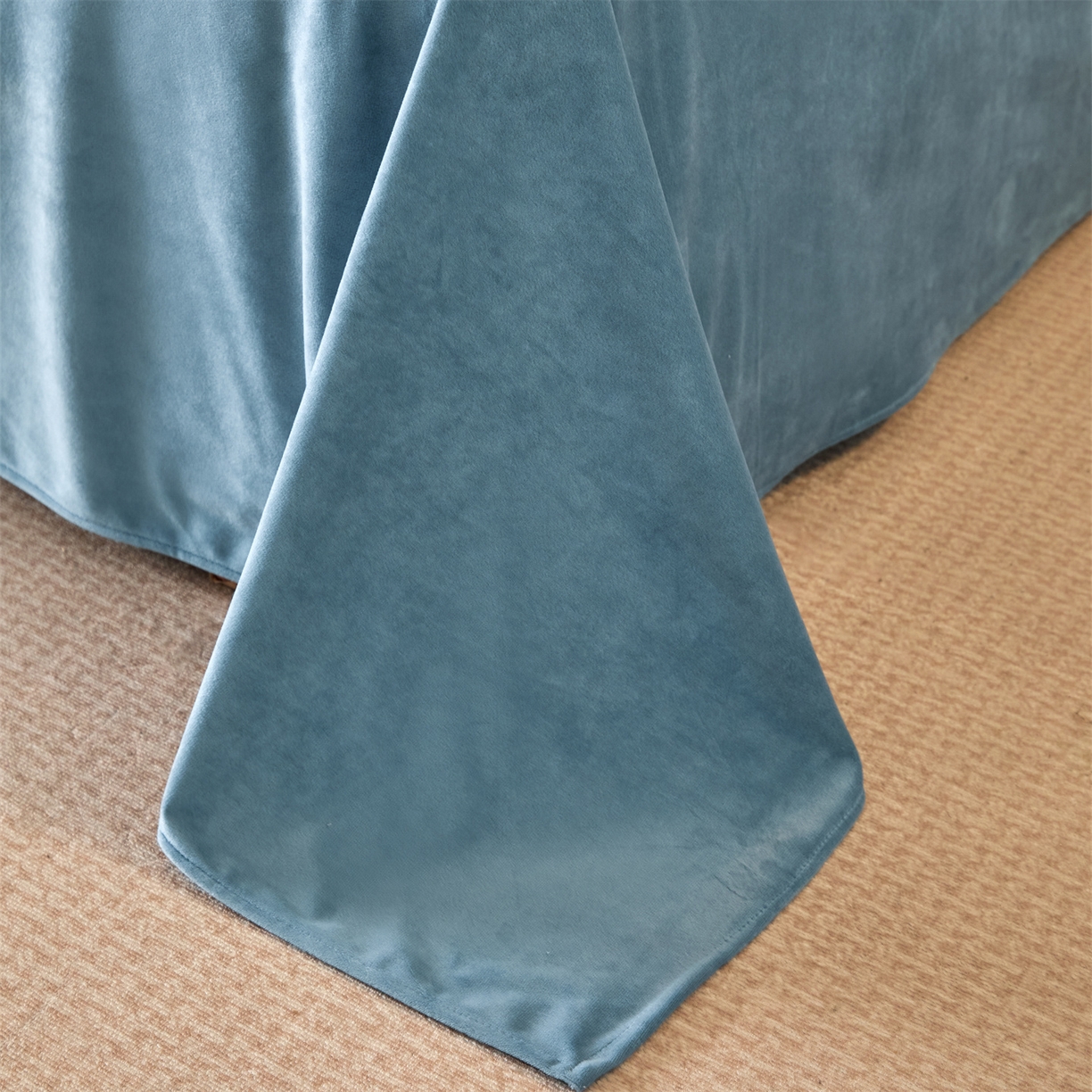 91家纺网 家纺一手货源 找家纺 （总）云棉坊 2025新款高克重水晶绒绣花四件套-杏叶系列