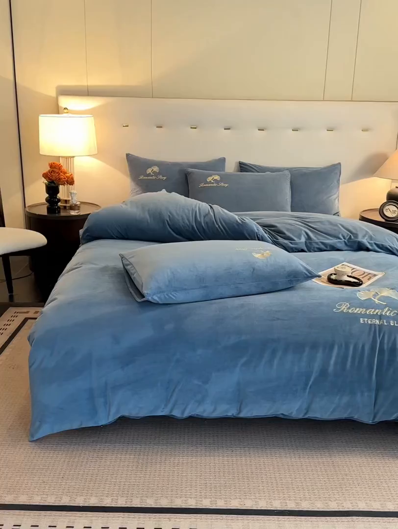 91家纺网 家纺一手货源 找家纺 （总）云棉坊 2025新款高克重水晶绒绣花四件套-杏叶系列