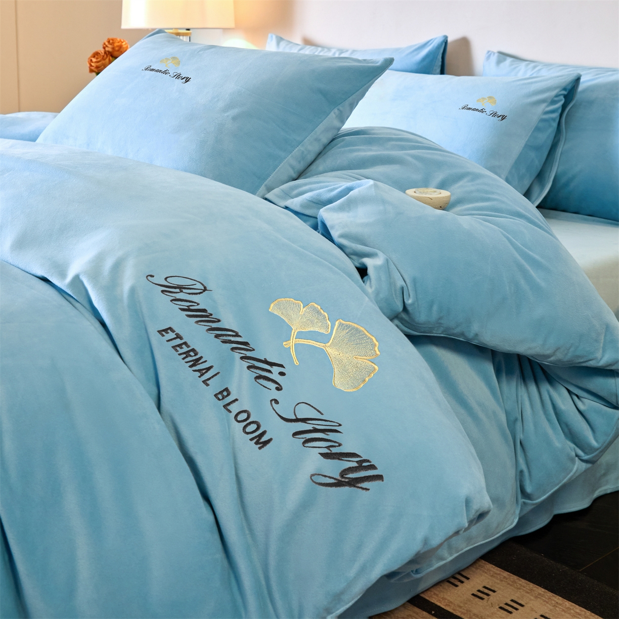 91家纺网 家纺一手货源 找家纺 （总）云棉坊 2025新款高克重水晶绒绣花四件套-杏叶系列