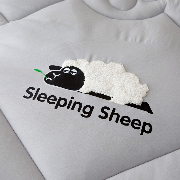 91家纺网 家纺一手货源 找家纺 鑫琪莱家纺 2025新款A类鄂尔多斯羊毛被子被芯 睡眠羊-灰