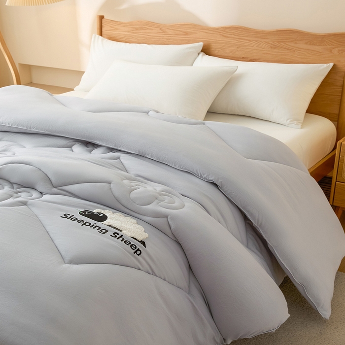 91家纺网 家纺一手货源 找家纺 鑫琪莱家纺 2025新款A类鄂尔多斯羊毛被子被芯 睡眠羊-灰