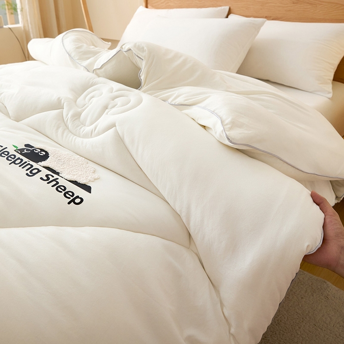 91家纺网 家纺一手货源 找家纺 鑫琪莱家纺 2025新款A类鄂尔多斯羊毛被子被芯 睡眠羊-白