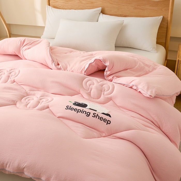 91家纺网 家纺一手货源 找家纺 鑫琪莱家纺 2025新款A类鄂尔多斯羊毛被子被芯 睡眠羊-粉