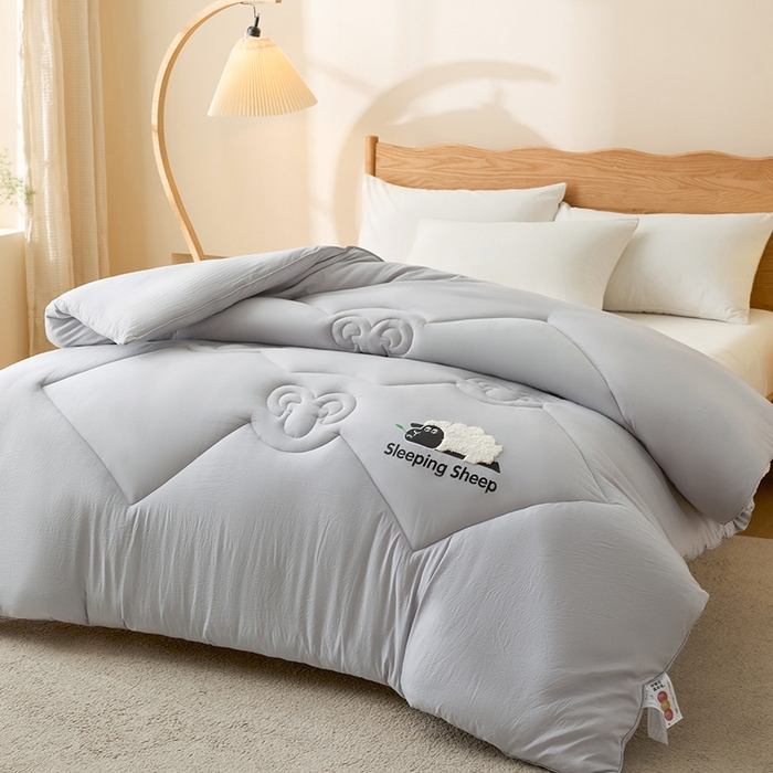 91家纺网 家纺一手货源 找家纺 鑫琪莱家纺 2025新款A类鄂尔多斯羊毛被子被芯 睡眠羊-灰