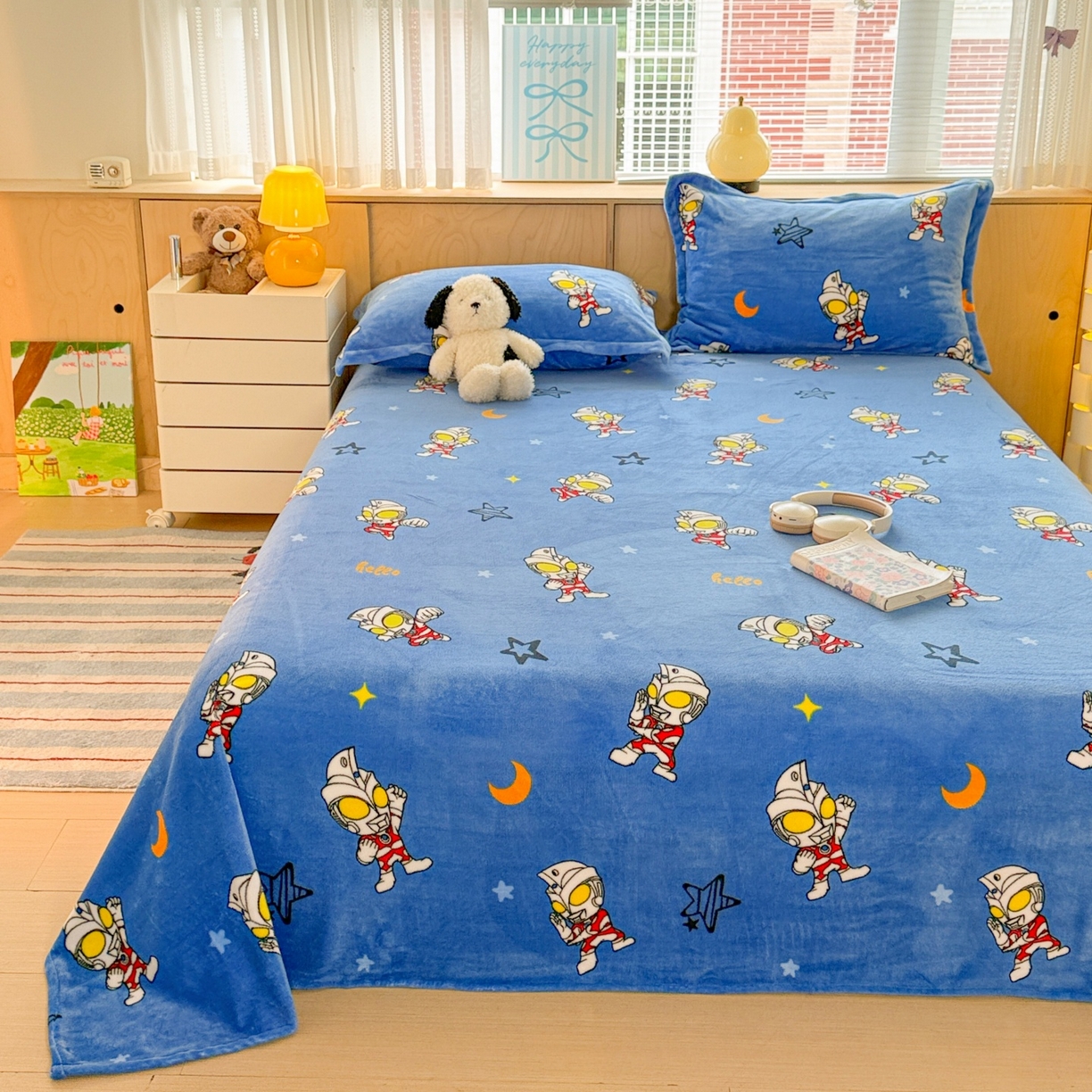 91家纺网 家纺一手货源 找家纺 （总）名兮家居 2025新款经典奥特曼-三丽鸥高克重牛奶绒床单