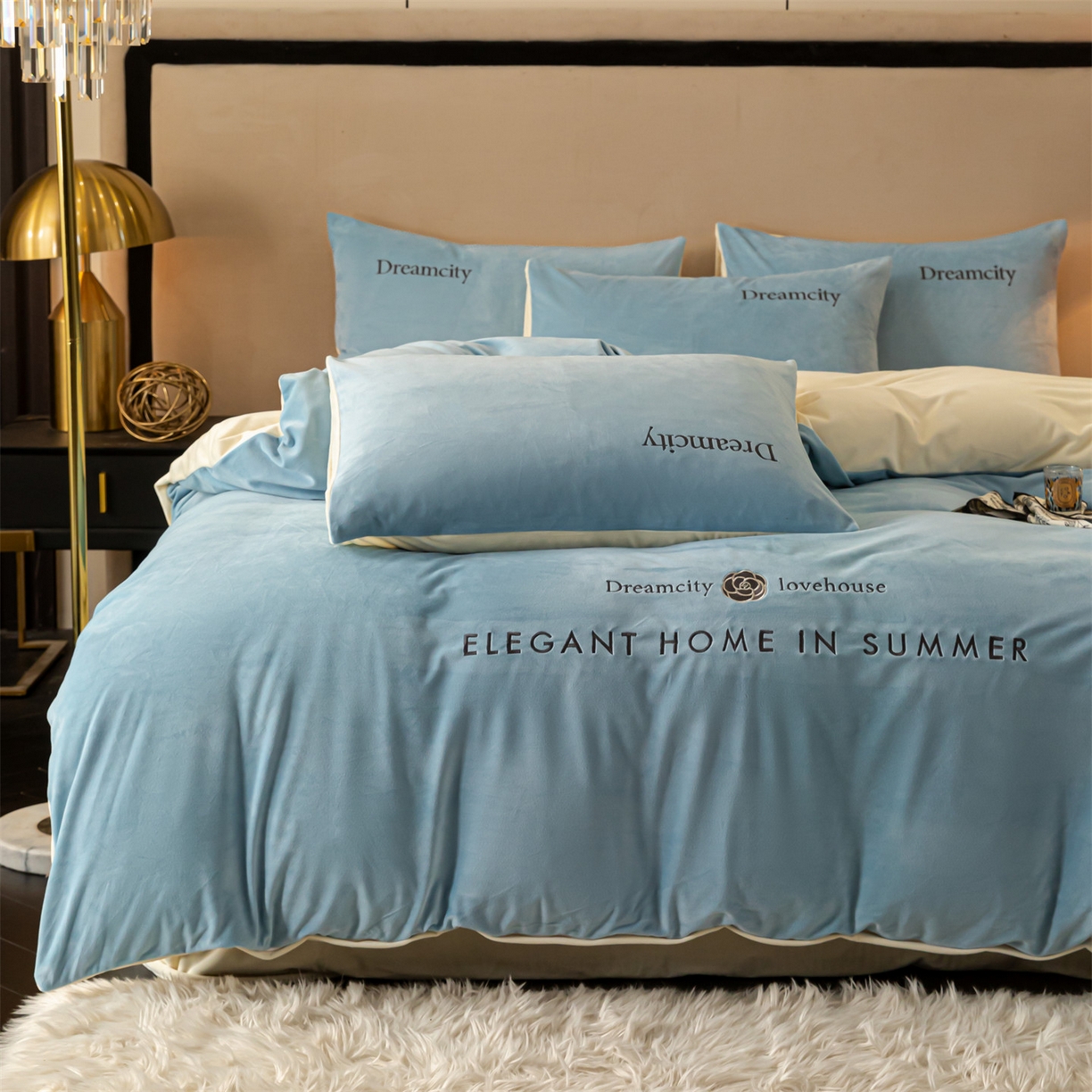 91家纺网 家纺一手货源 找家纺 云棉坊 2025新款高克重水晶绒绣花四件套-暗香系列 暗香-天空兰