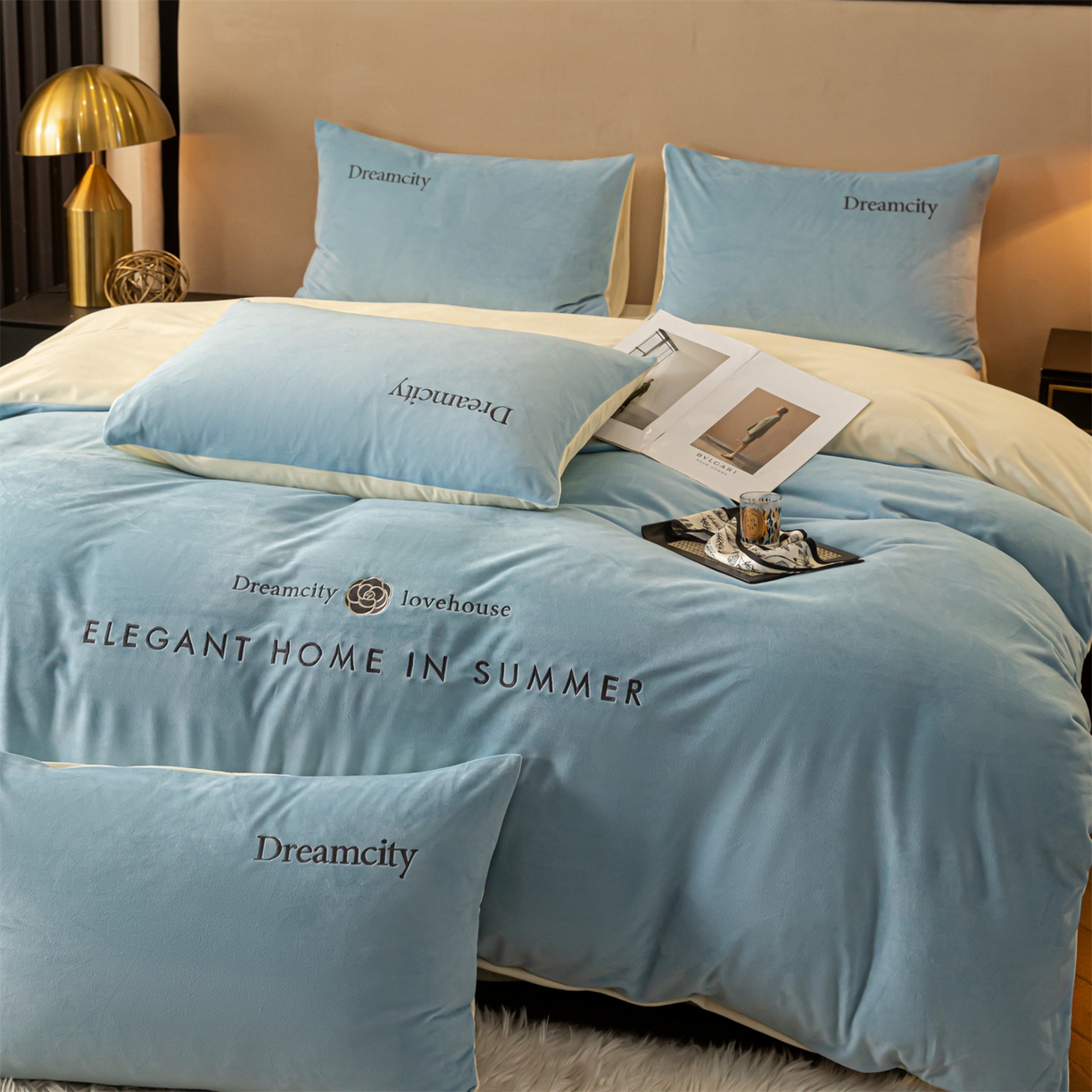 91家纺网 家纺一手货源 找家纺 云棉坊 2025新款高克重水晶绒绣花四件套-暗香系列 暗香-天空兰