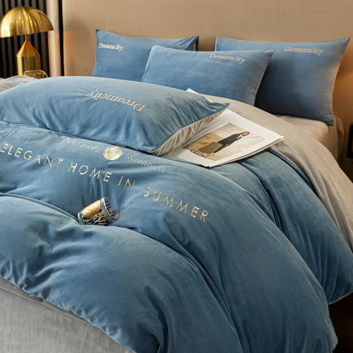 91家纺网 家纺一手货源 找家纺 云棉坊 2025新款高克重水晶绒绣花四件套-暗香系列 暗香-宾利蓝