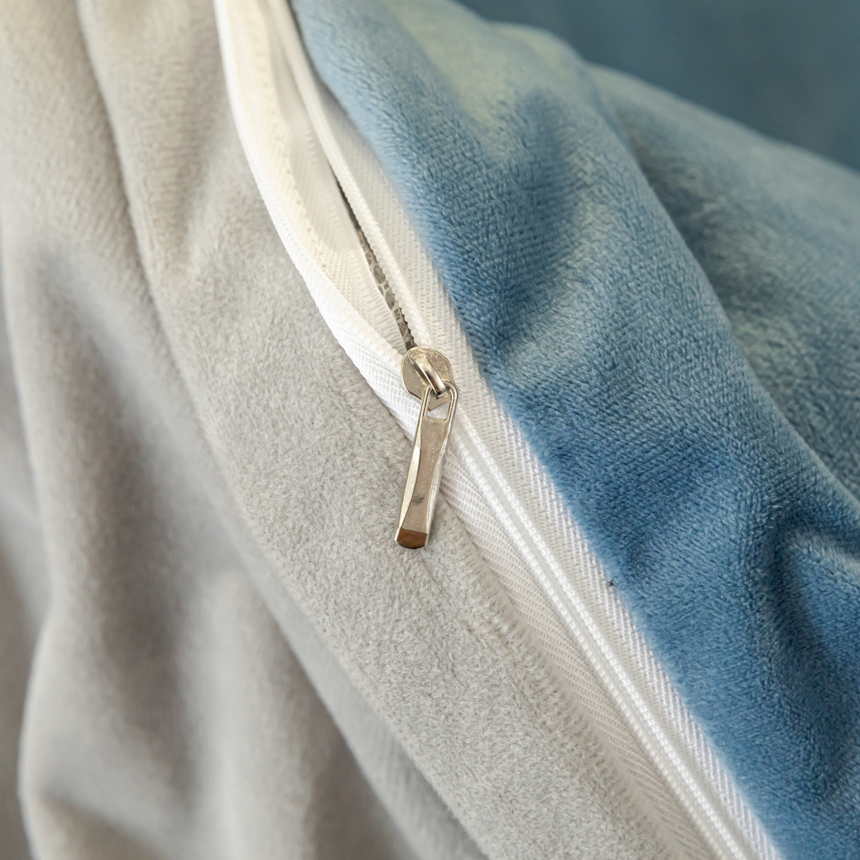 91家纺网 家纺一手货源 找家纺 （总）云棉坊 2025新款高克重水晶绒绣花四件套-暗香系列