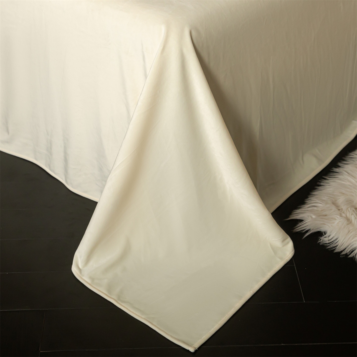 91家纺网 家纺一手货源 找家纺 云棉坊 2025新款高克重水晶绒绣花四件套-暗香系列 暗香-天空兰