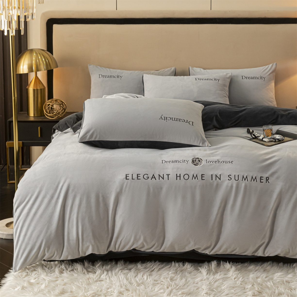 91家纺网 家纺一手货源 找家纺 云棉坊 2025新款高克重水晶绒绣花四件套-暗香系列 暗香-山灰