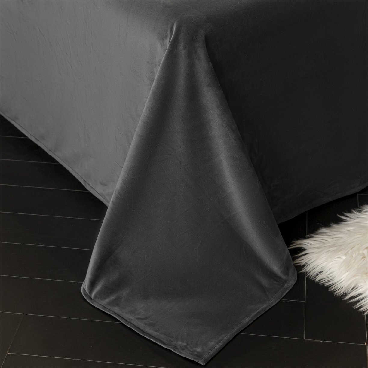 91家纺网 家纺一手货源 找家纺 云棉坊 2025新款高克重水晶绒绣花四件套-暗香系列 暗香-山灰