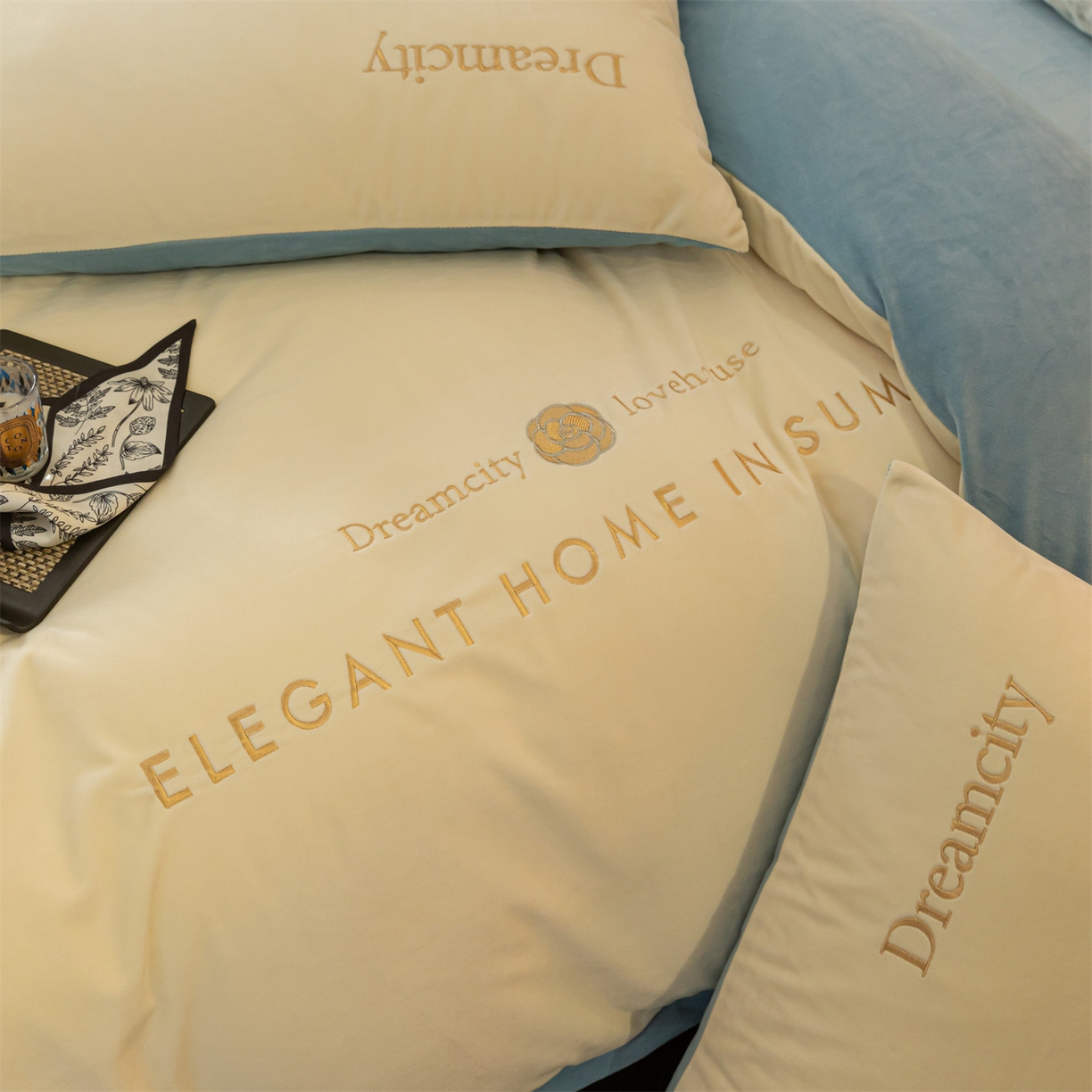 91家纺网 家纺一手货源 找家纺 云棉坊 2025新款高克重水晶绒绣花四件套-暗香系列 暗香-奶白兰