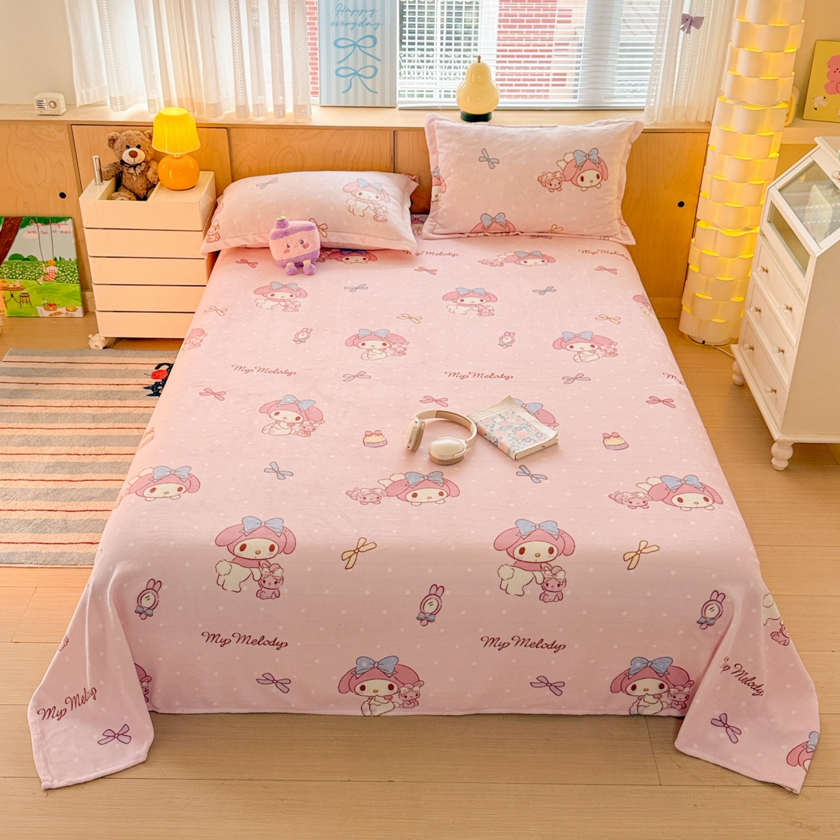 91家纺网 家纺一手货源 找家纺 （总）名兮家居 2025新款经典奥特曼-三丽鸥高克重牛奶绒床单