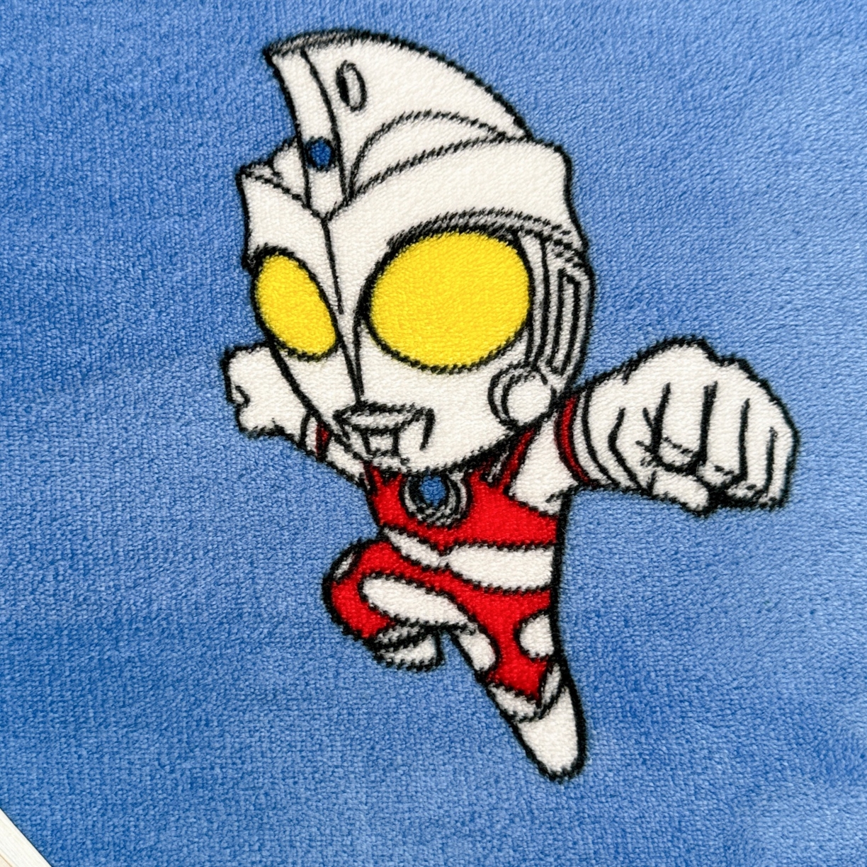 91家纺网 家纺一手货源 找家纺 名兮家居 2025新款经典奥特曼-三丽鸥高克重牛奶绒床单 艾斯