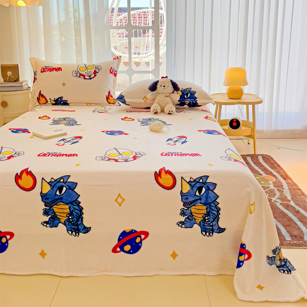 91家纺网 家纺一手货源 找家纺 名兮家居 2025新款经典奥特曼-三丽鸥高克重牛奶绒床单 奥特超人