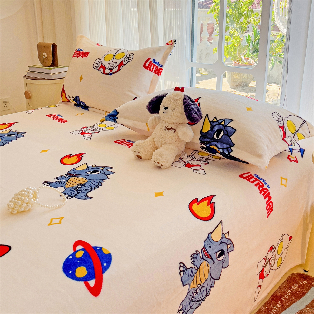 91家纺网 家纺一手货源 找家纺 名兮家居 2025新款经典奥特曼-三丽鸥高克重牛奶绒床单 奥特超人