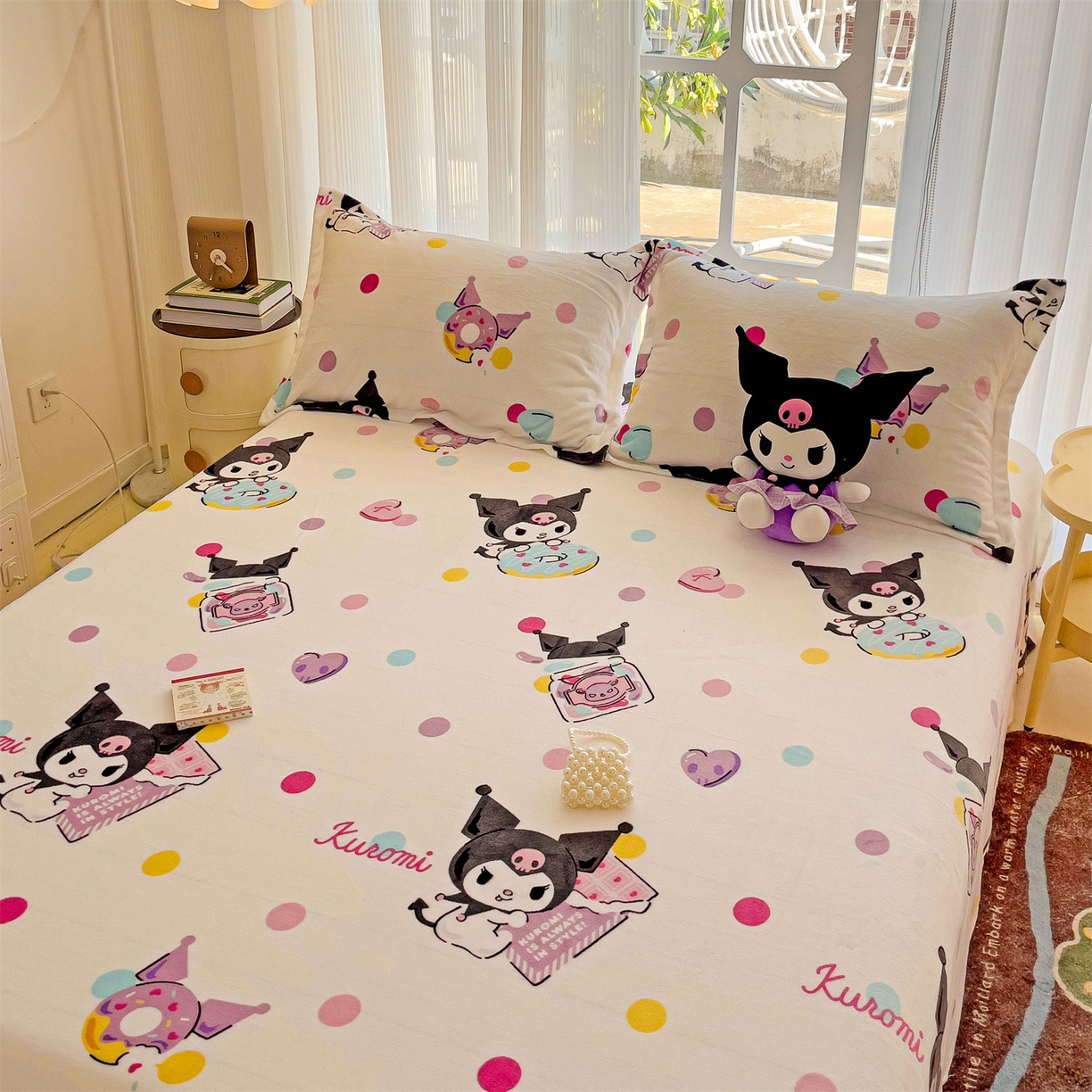 91家纺网 家纺一手货源 找家纺 名兮家居 2025新款经典奥特曼-三丽鸥高克重牛奶绒床单 多彩库洛米