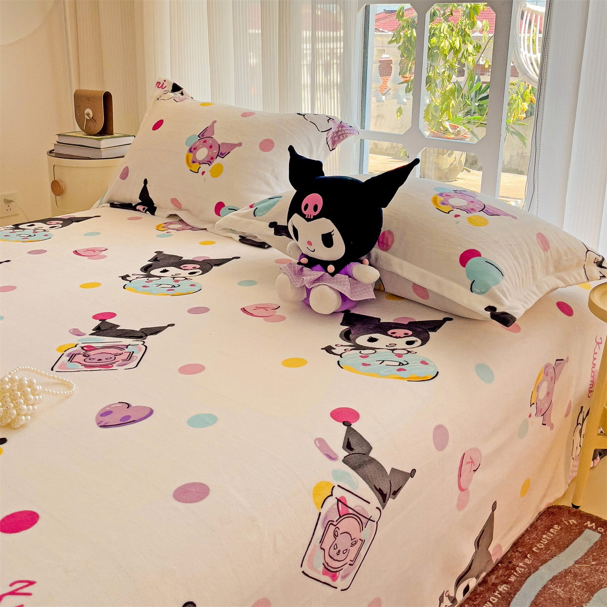 91家纺网 家纺一手货源 找家纺 名兮家居 2025新款经典奥特曼-三丽鸥高克重牛奶绒床单 多彩库洛米