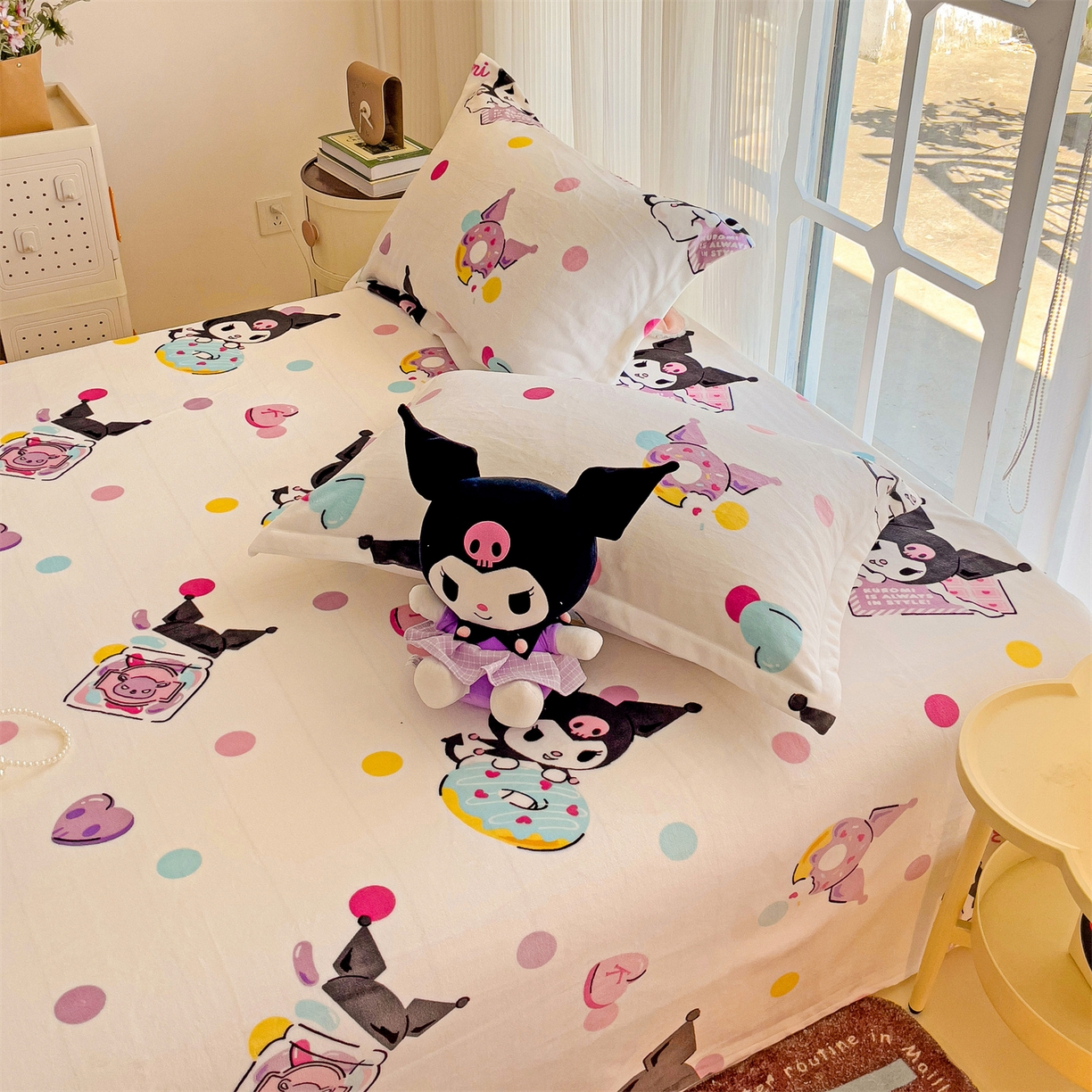 91家纺网 家纺一手货源 找家纺 名兮家居 2025新款经典奥特曼-三丽鸥高克重牛奶绒床单 多彩库洛米