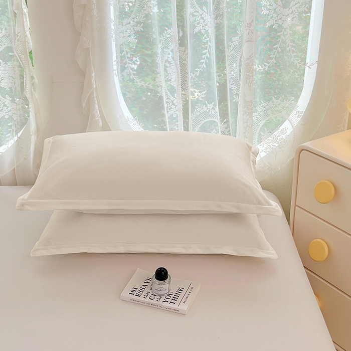 91家纺网 家纺一手货源 找家纺 梦舒羽 2025新款水晶绒枕套宿舍单人枕芯套枕头内胆套一对装 奶油白