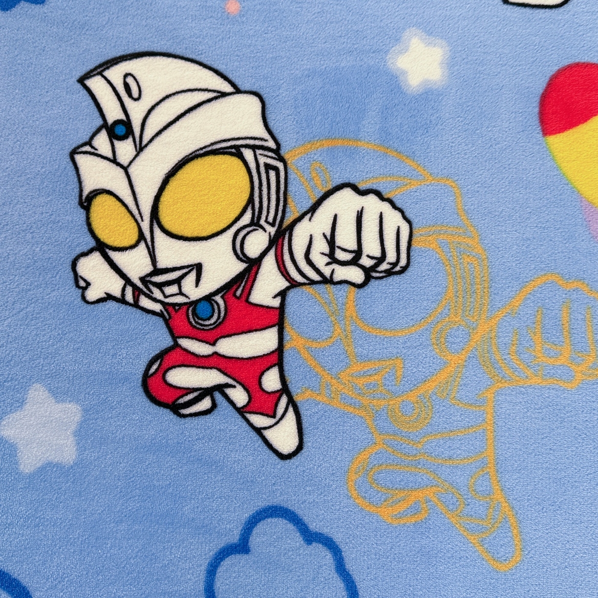 91家纺网 家纺一手货源 找家纺 名兮家居 2025新款经典奥特曼-三丽鸥高克重牛奶绒床单 闪电艾斯